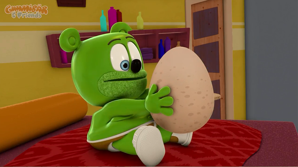 Gummibär Lays an Egg in a New Episode of The Gummy Bear Show! - Gummibär