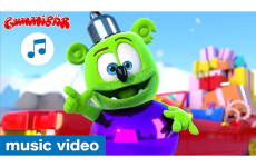 Jingle Bells - Gummibär - Gummy Bear Song Christmas Special